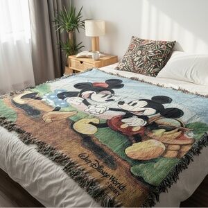 ✨ Vintage Walt Disney World Mickey and Minnie Picnic Woven Throw Blanket ✨